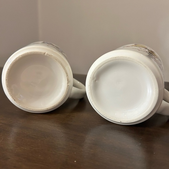 Vintage mid century cottage core butterfly mugs - Picture 3 of 5